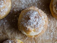 Petits choux à la crème pralinée