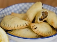 Sambousseks à la viande & au fromage