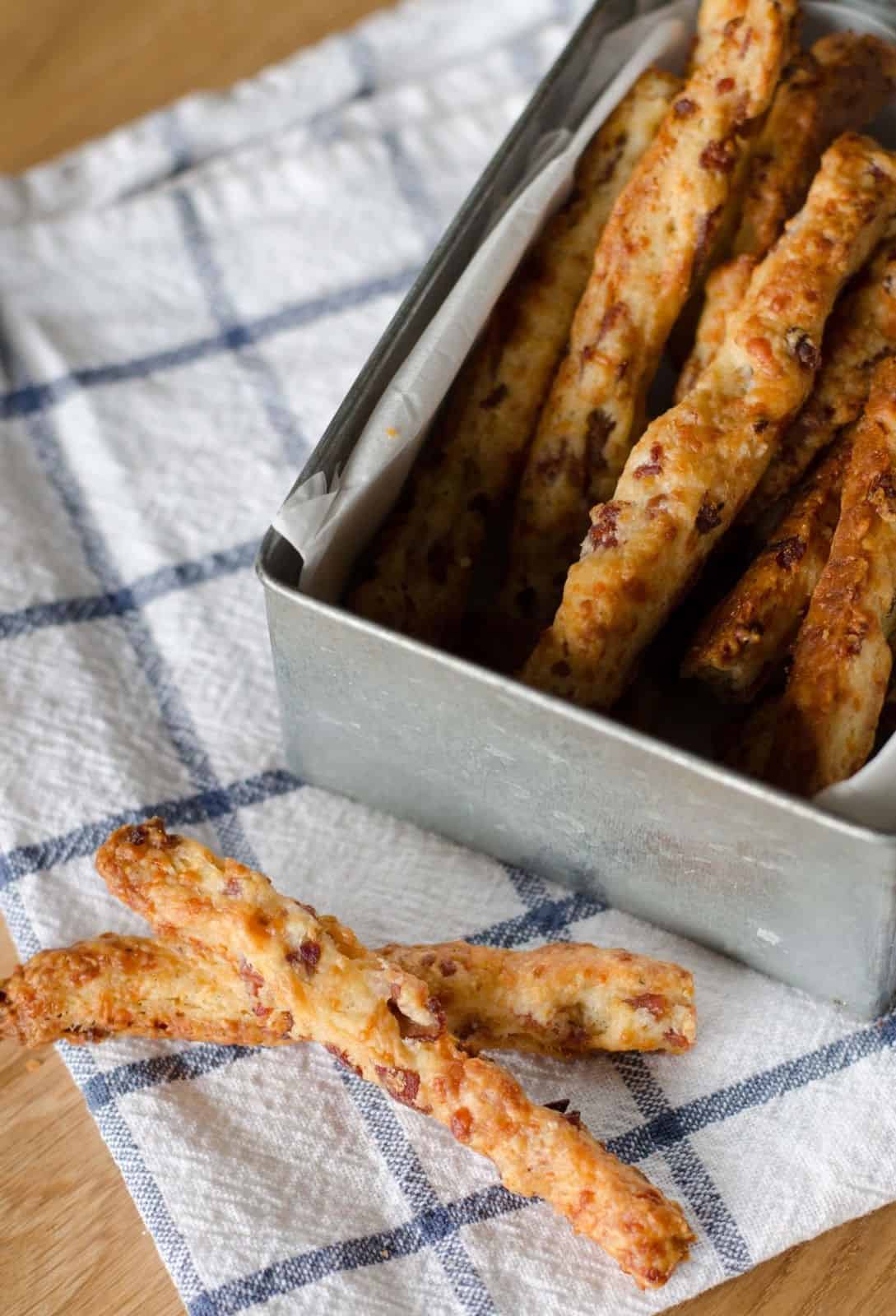 Fingers au jambon sec & au comté