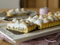 Tarte meringuée à la rhubarbe