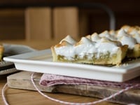 Tarte meringuée à la rhubarbe