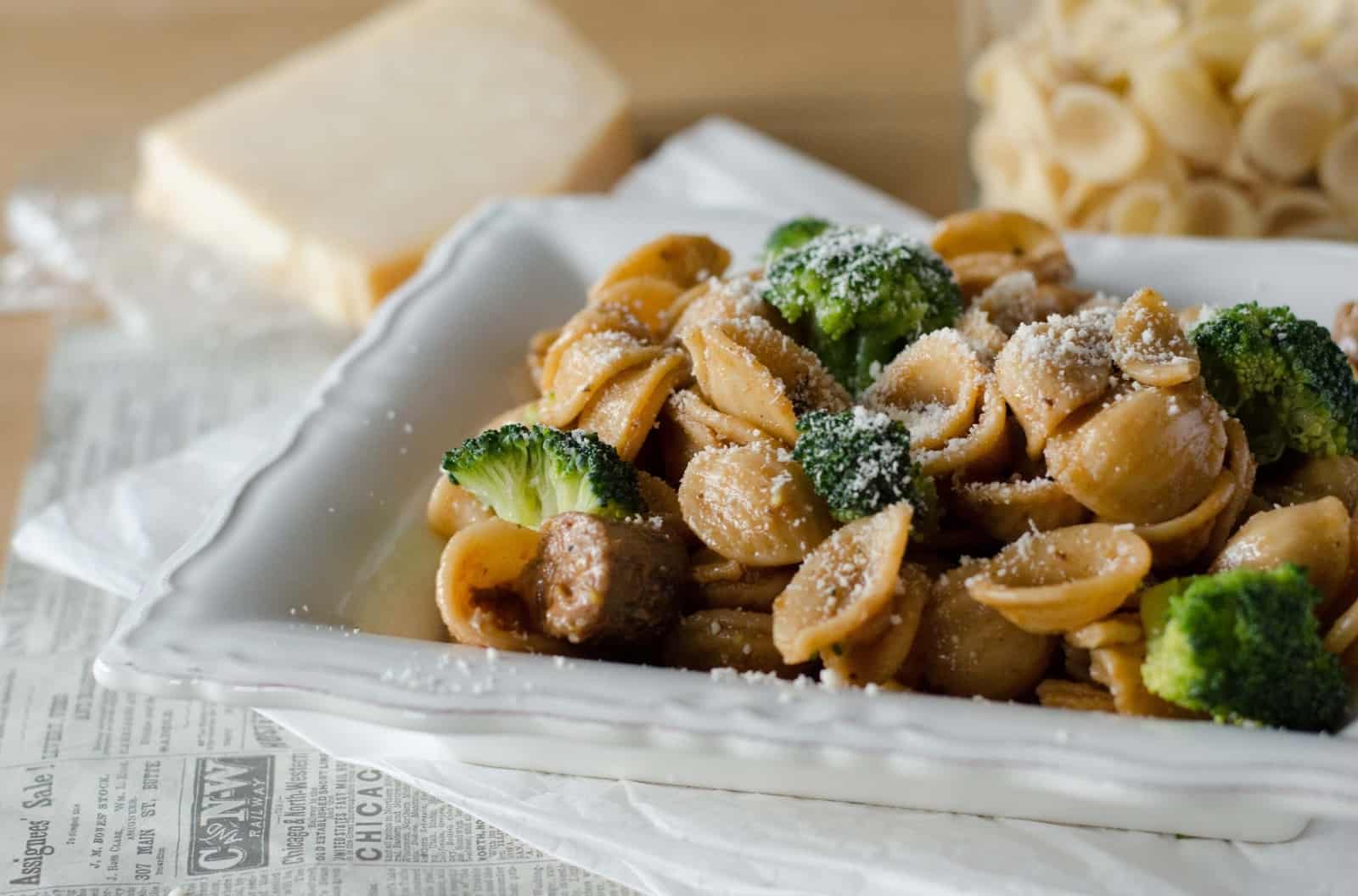 Orechiette au brocoli & à la saucisse italienne