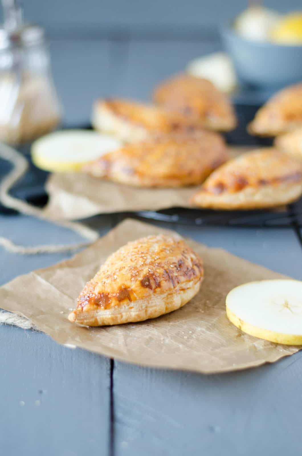 Chaussons aux poires