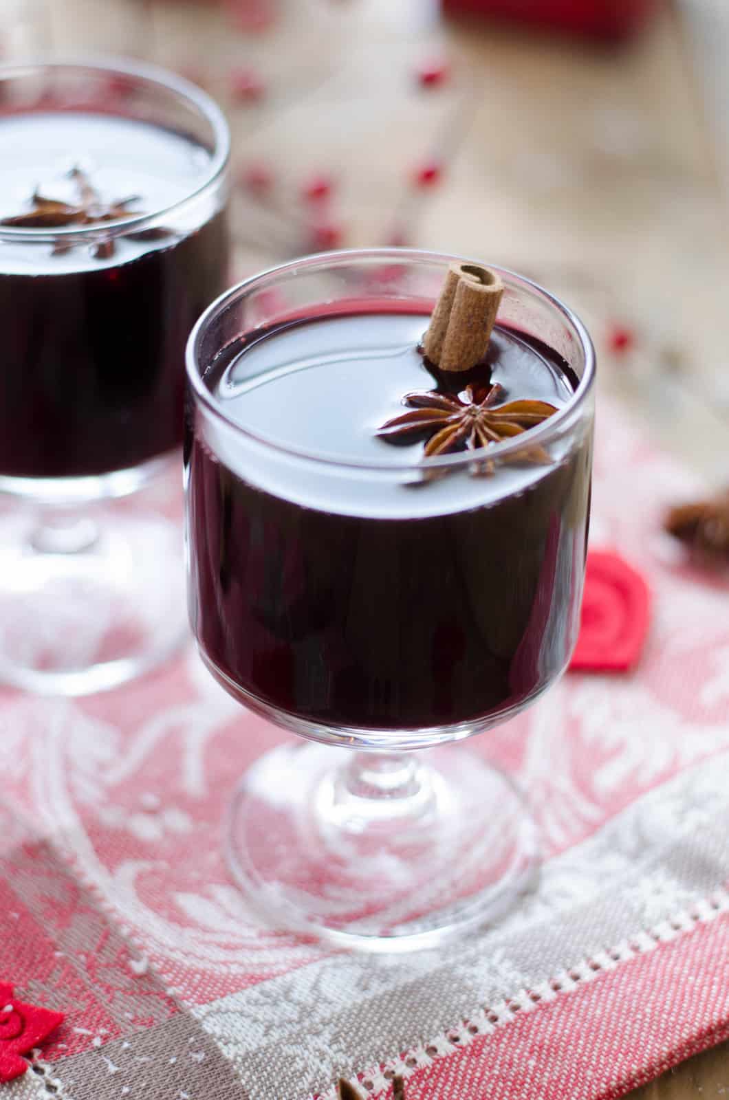 Vin chaud aux agrumes & aux épices de Noel