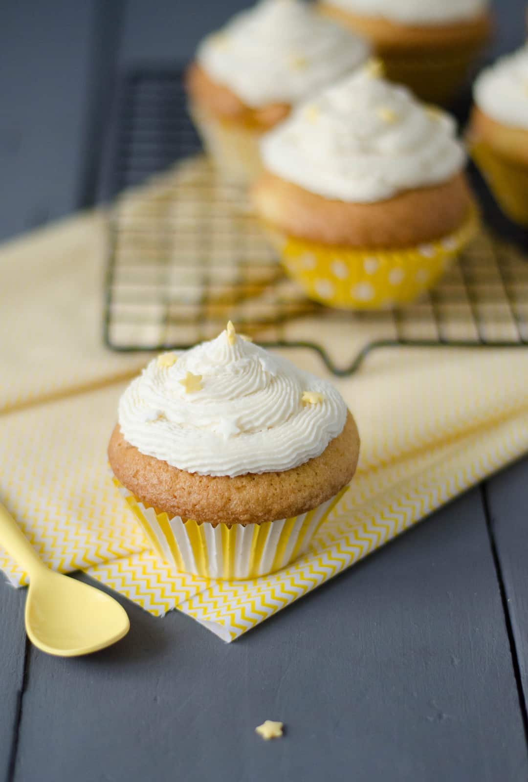 Cupcakes à la pomme & glaçage au beurre d'érable