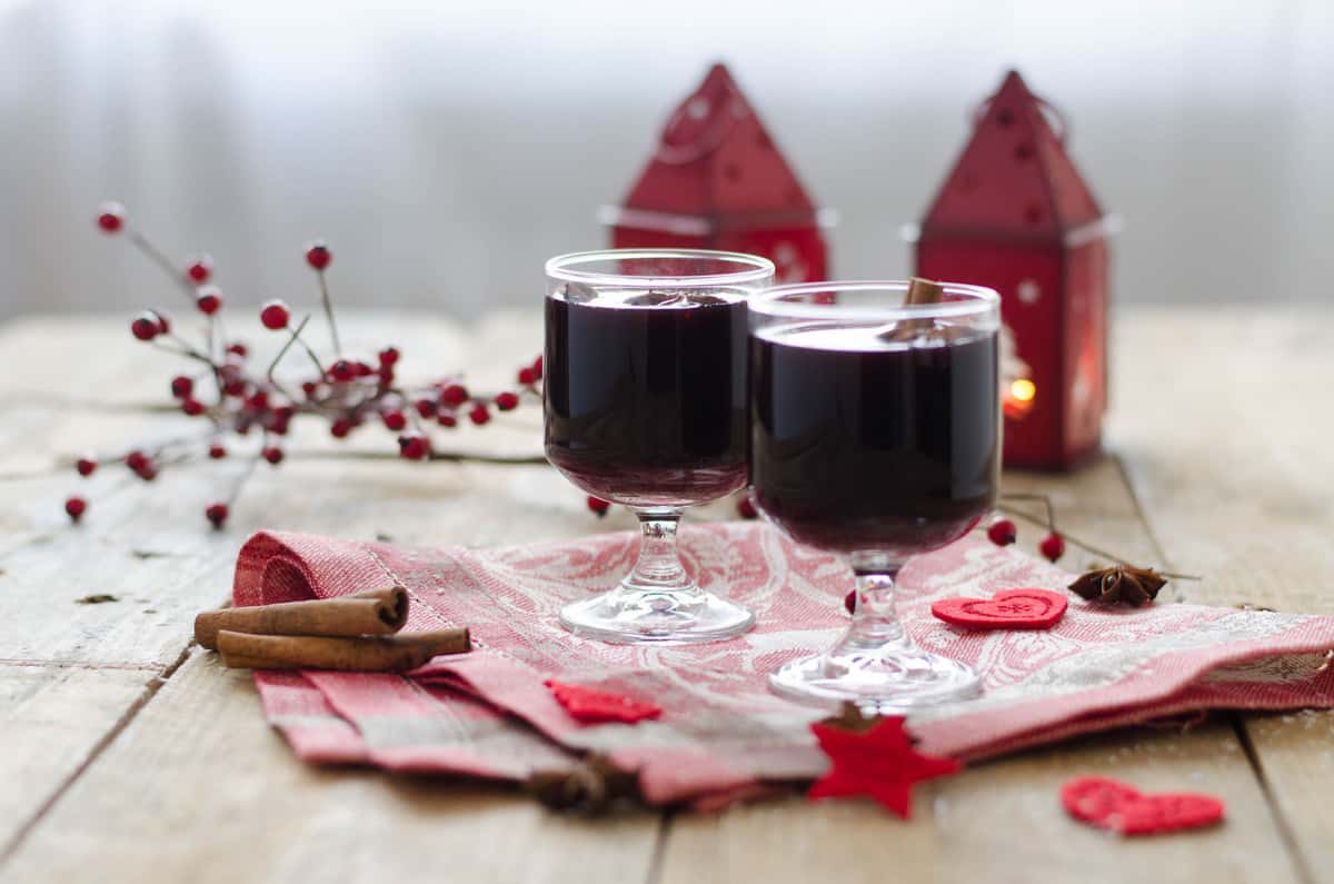 Vin chaud aux agrumes & aux épices de Noel