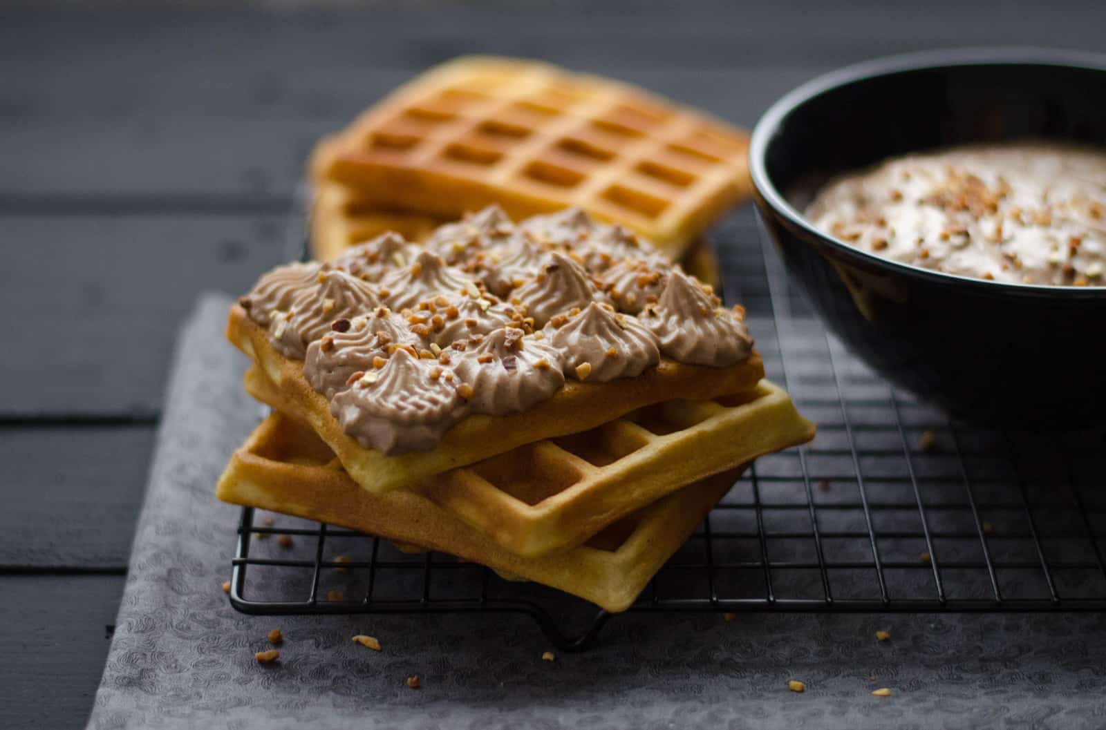 Gaufres & crème choco-noisette {au Nutella}