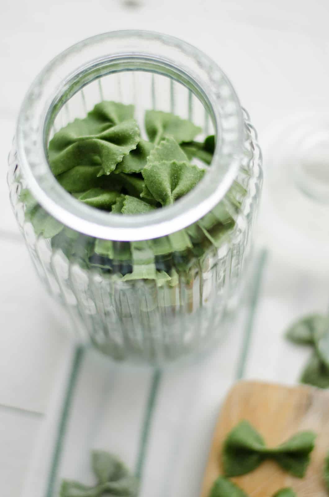Farfalle verde all'amatriciana