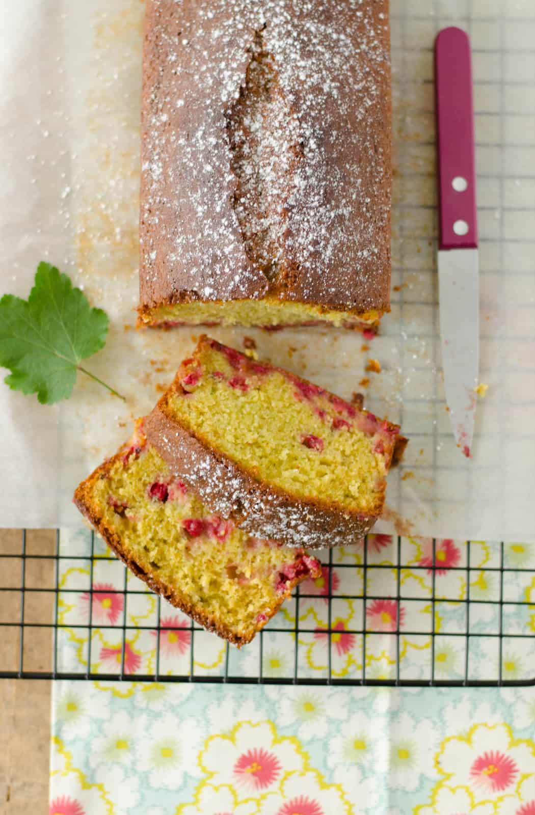 Cake pistache-groseille