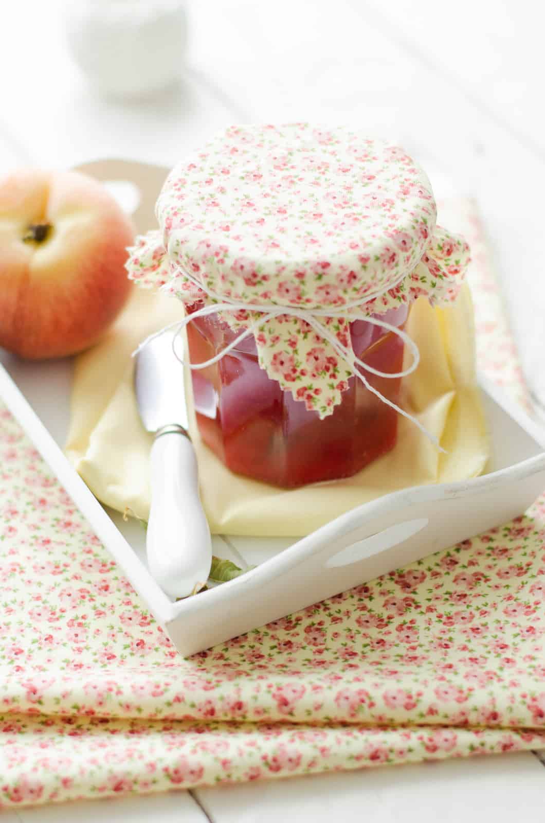 Confiture de pêche à la verveine