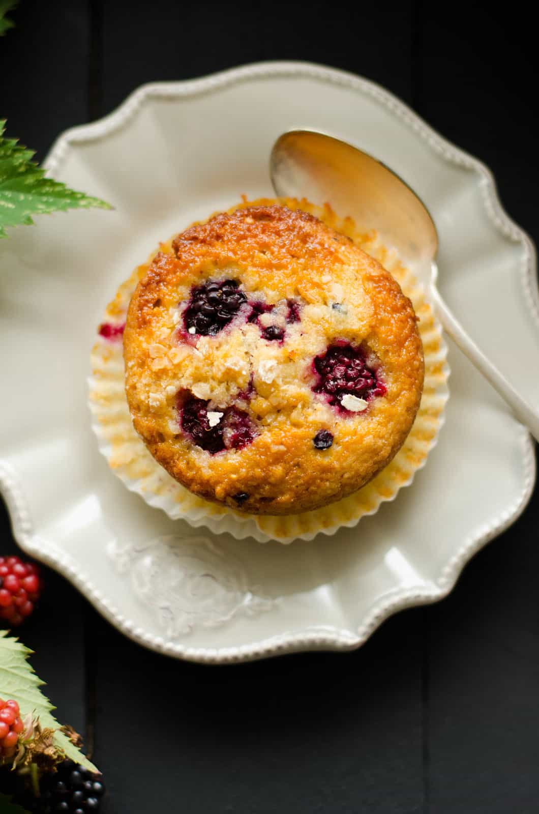 Muffins mûre-amande-flocons d'avoine