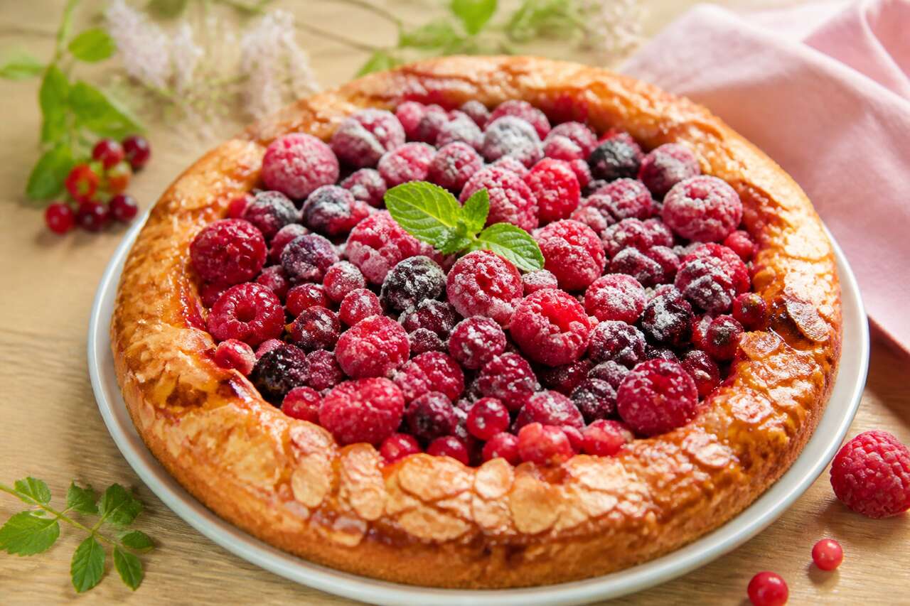 Tarte légère aux fruits rouges : recette gourmande et facile