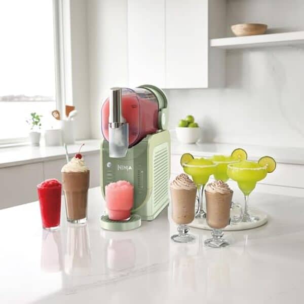 Découvrez notre test détaillé de la machine à boissons glacées Ninja FS301EUTG whisperchill : performances, avantages et avis sur ce blender haute puissance.