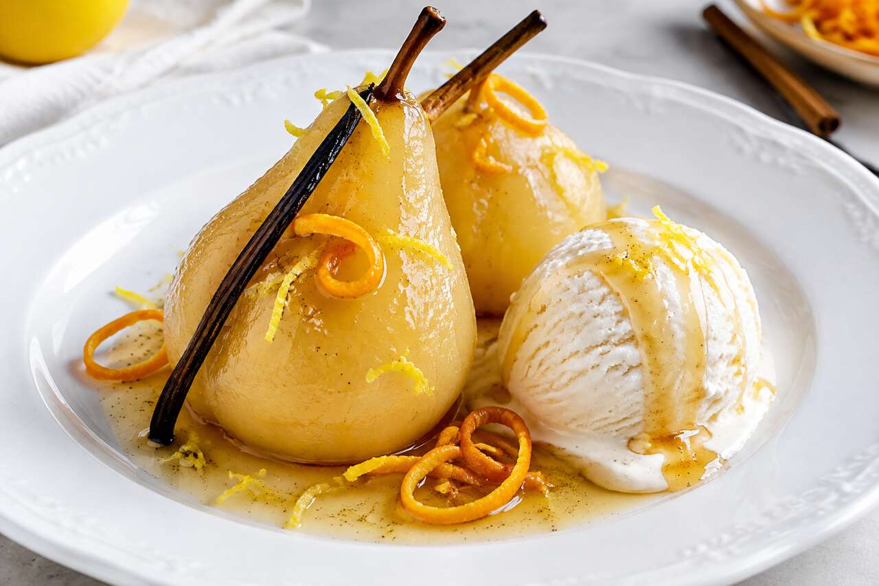 Poires au sirop léger maison : recette facile et rapide